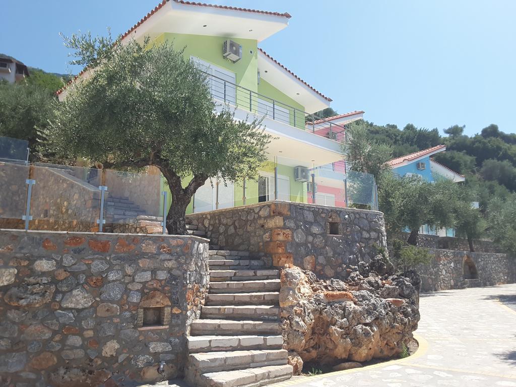 Shiraz Villas Каламата Екстериор снимка