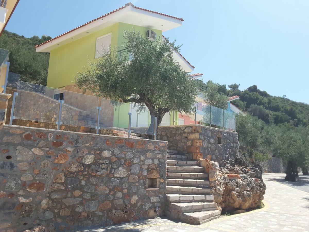 Shiraz Villas Каламата Екстериор снимка