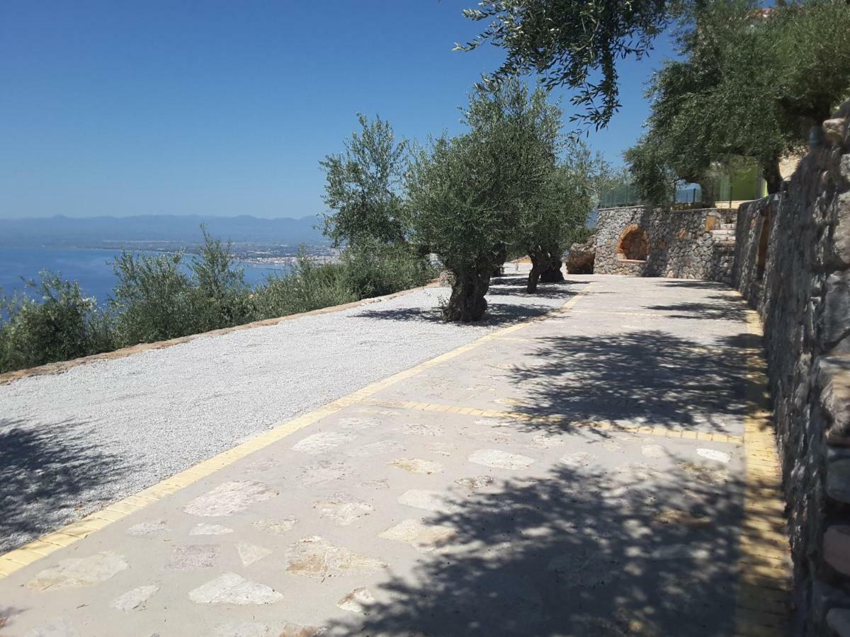 Shiraz Villas Каламата Екстериор снимка