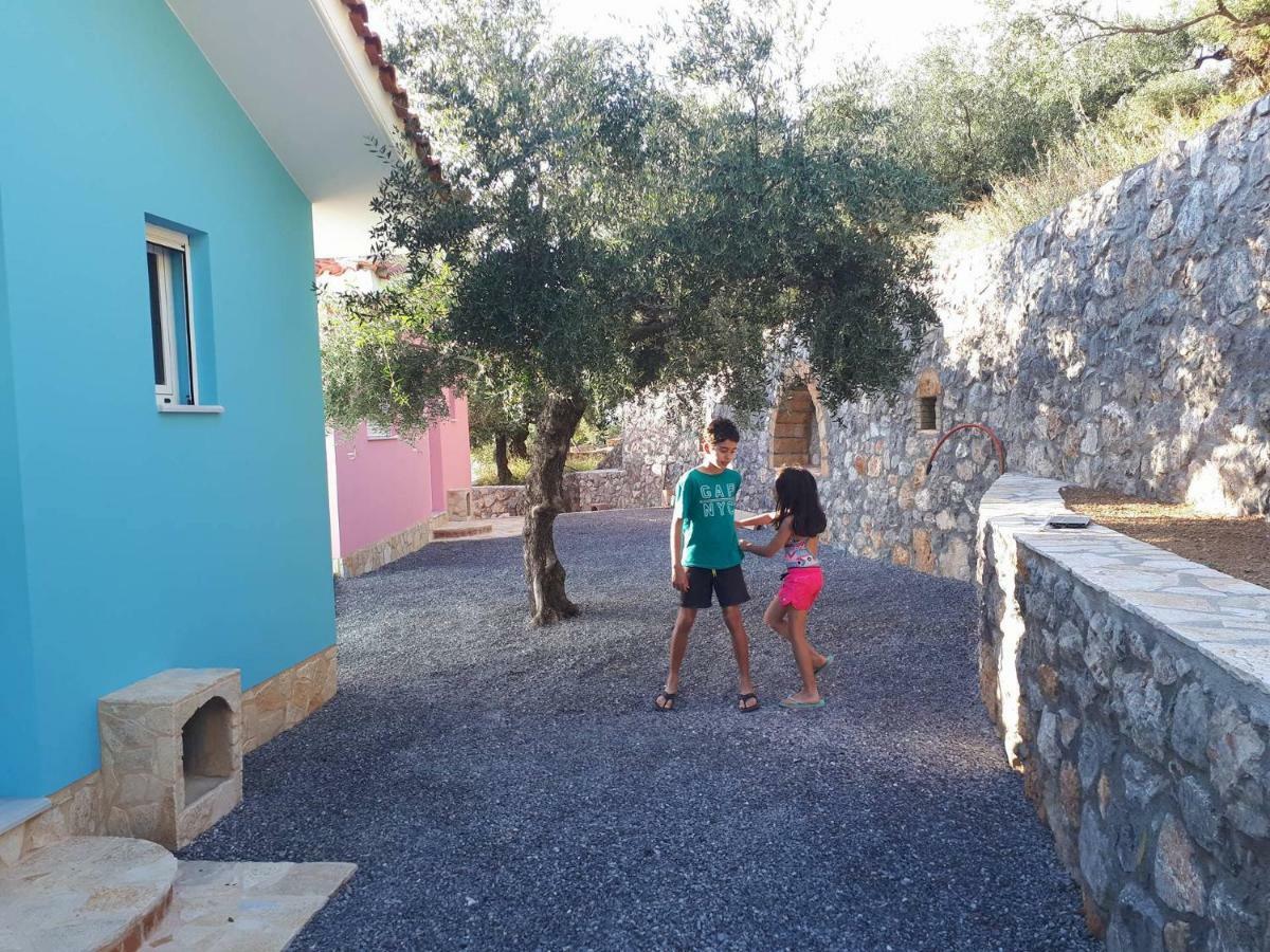 Shiraz Villas Каламата Екстериор снимка