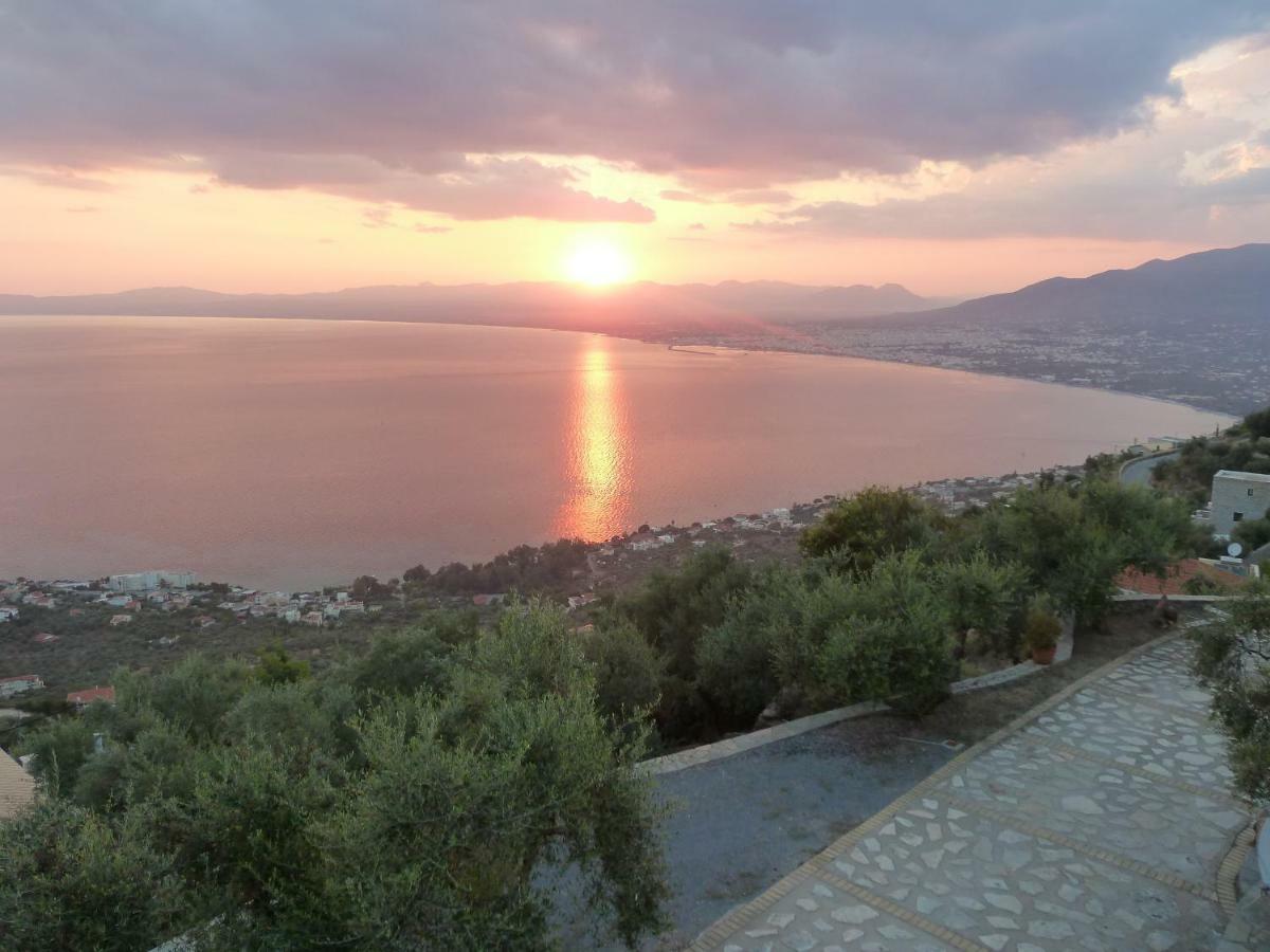 Shiraz Villas Каламата Екстериор снимка